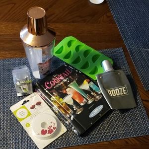 Wine, cocktail  shaker mini ice cubes pkg